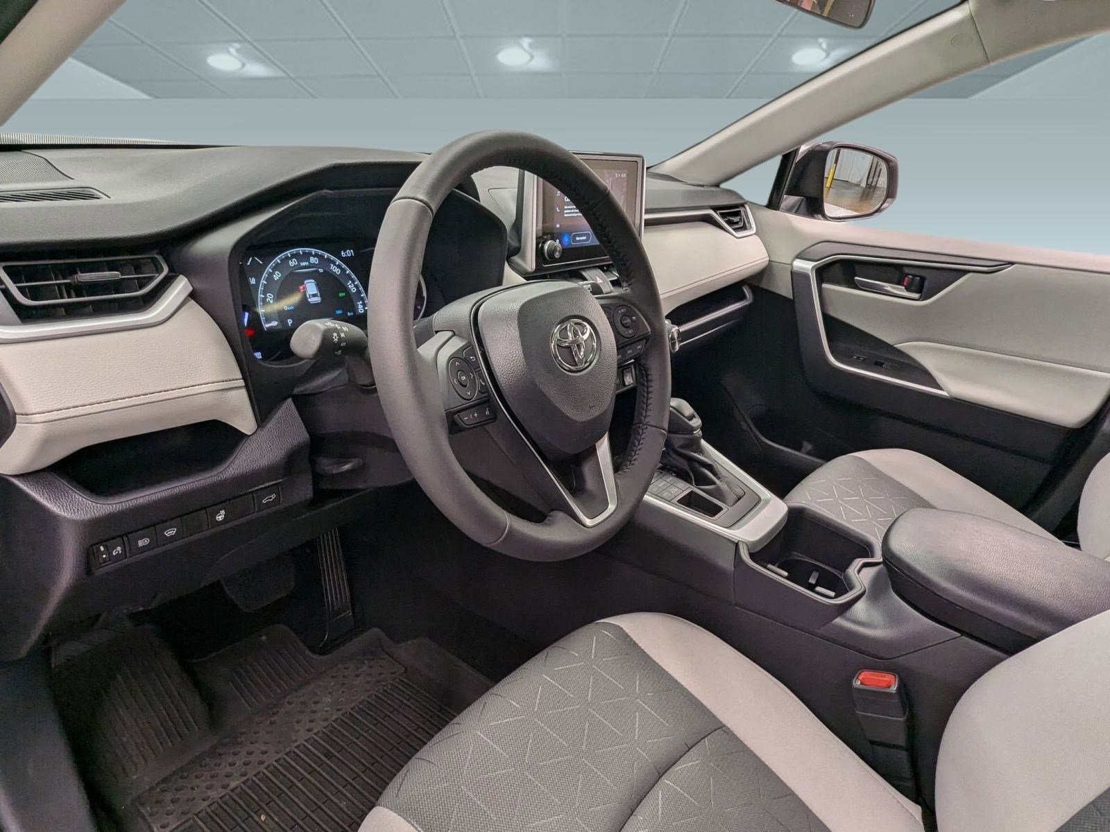 New 2025 Toyota RAV4 XLE image 3