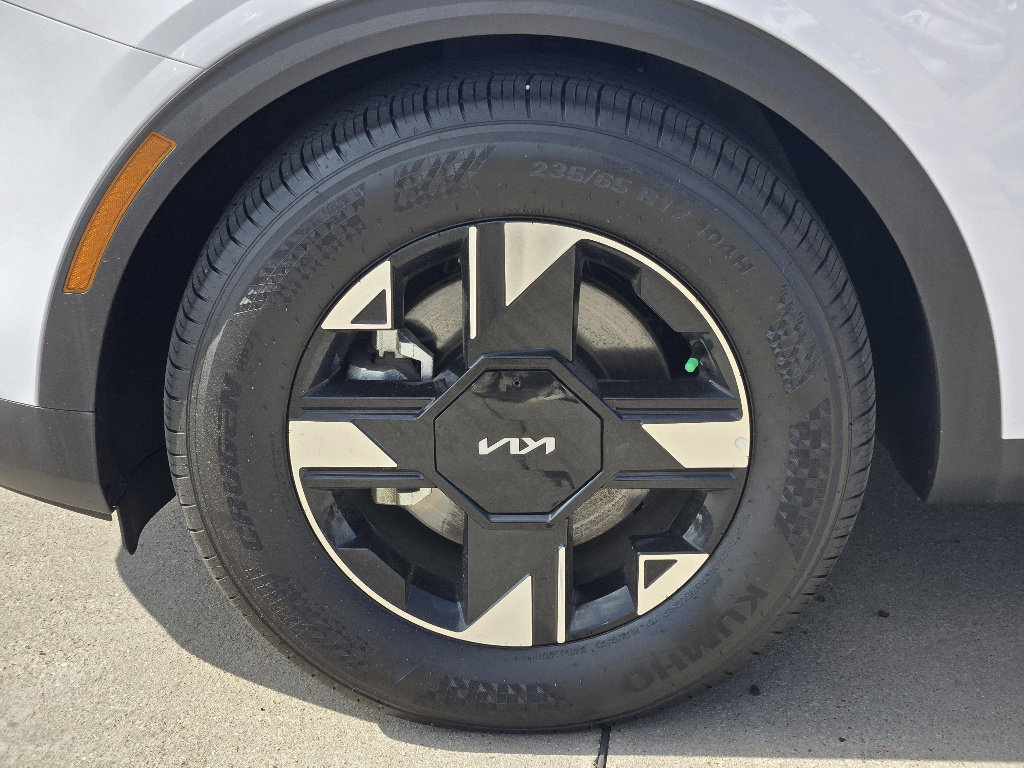 New 2026 Kia Sportage LX image 8