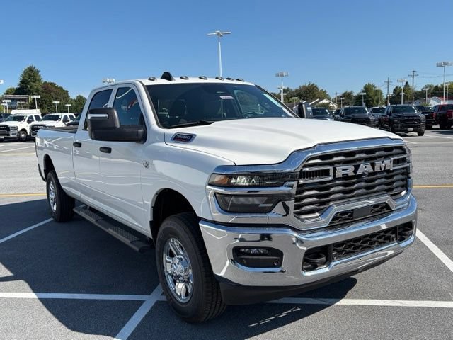 New 2027 RAM 3500 Tradesman AWD/4WD image 2