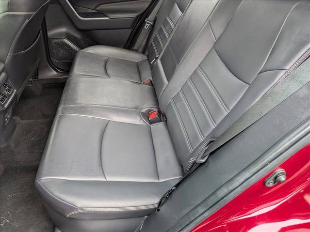 Used 2022 Toyota RAV4 XLE Premium AWD/4WD image 19
