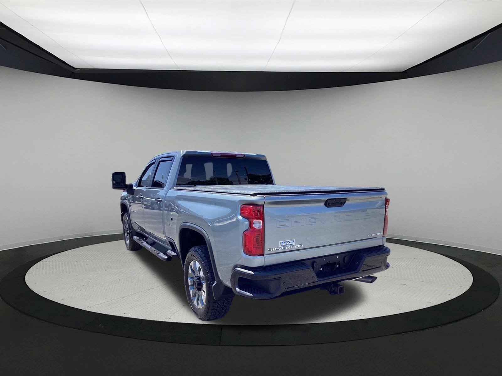 Used 2025 Chevrolet Silverado 2500 Custom w/ Custom Value Package AWD/4WD image 6
