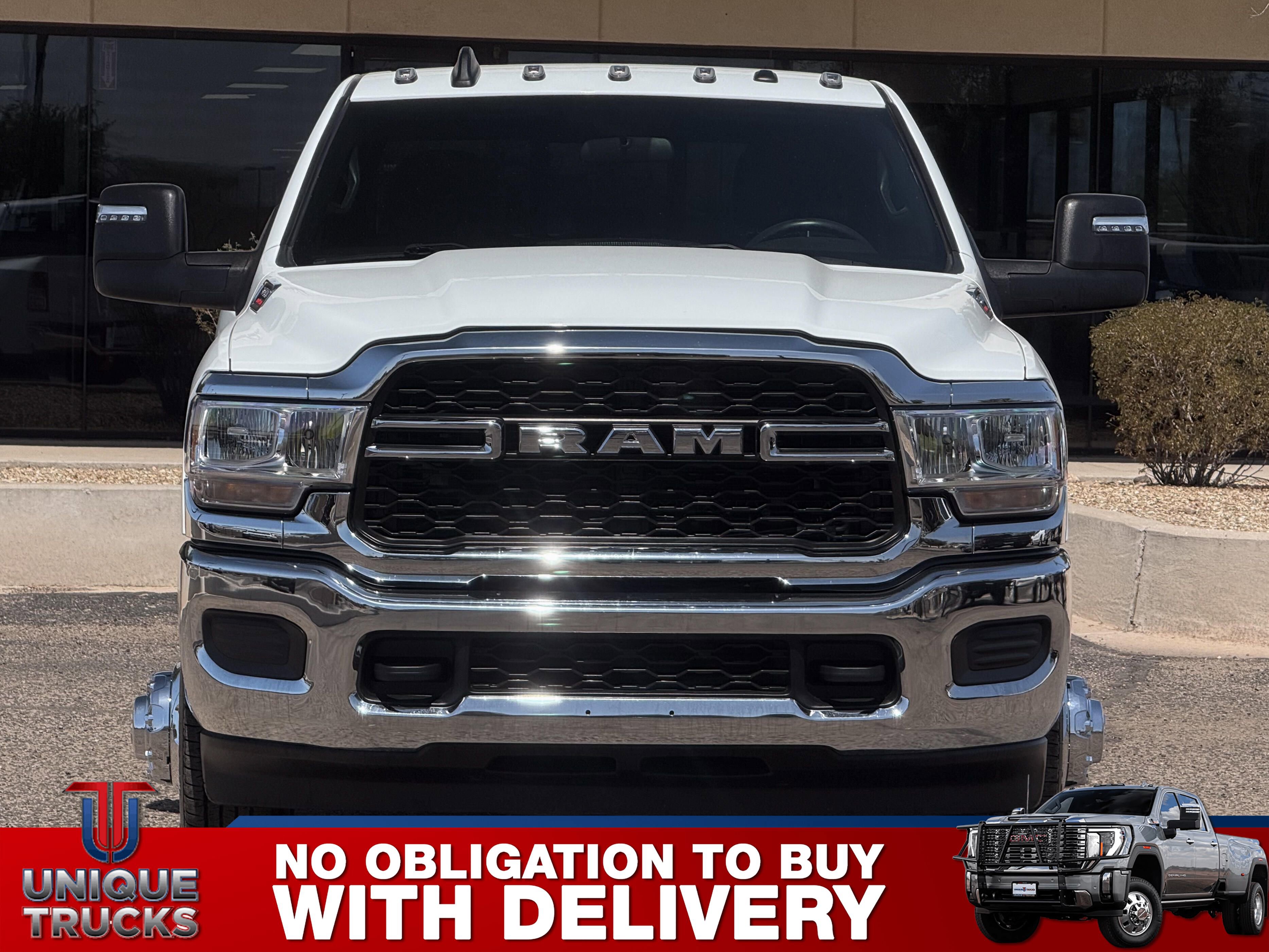 Used 2024 RAM 3500 Tradesman w/ Chrome Appearance Group AWD/4WD image 2