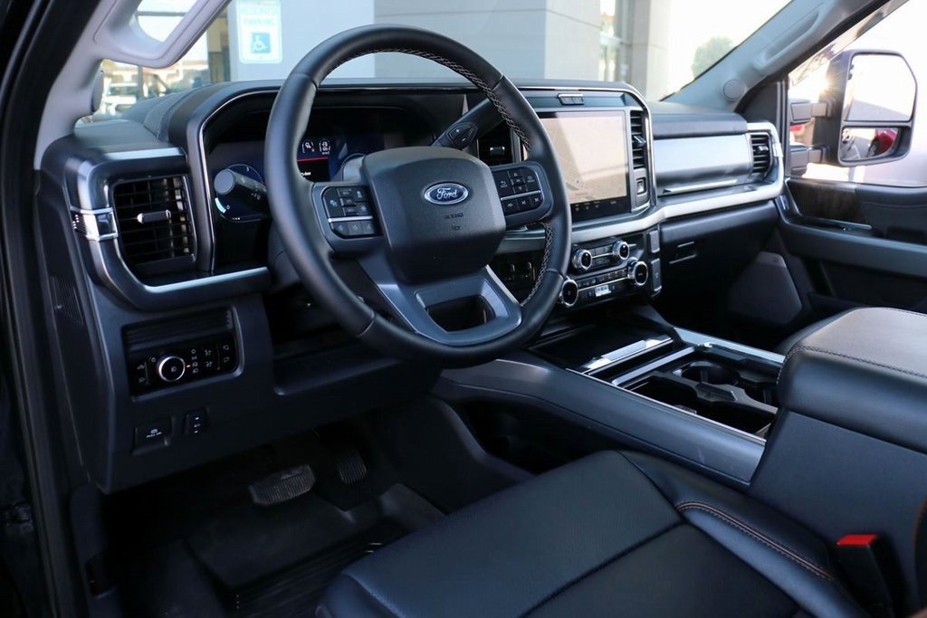 Certified 2025 Ford F350 Lariat w/ Lariat Ultimate Package image 21