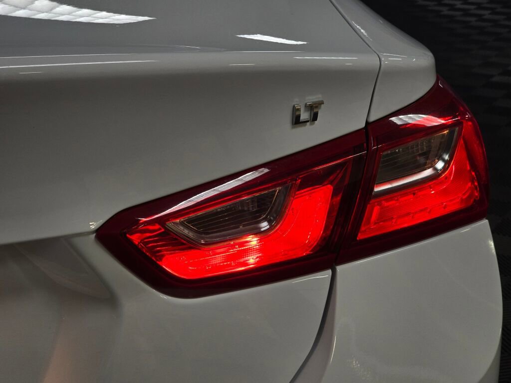 Used 2024 Chevrolet Malibu LT image 16