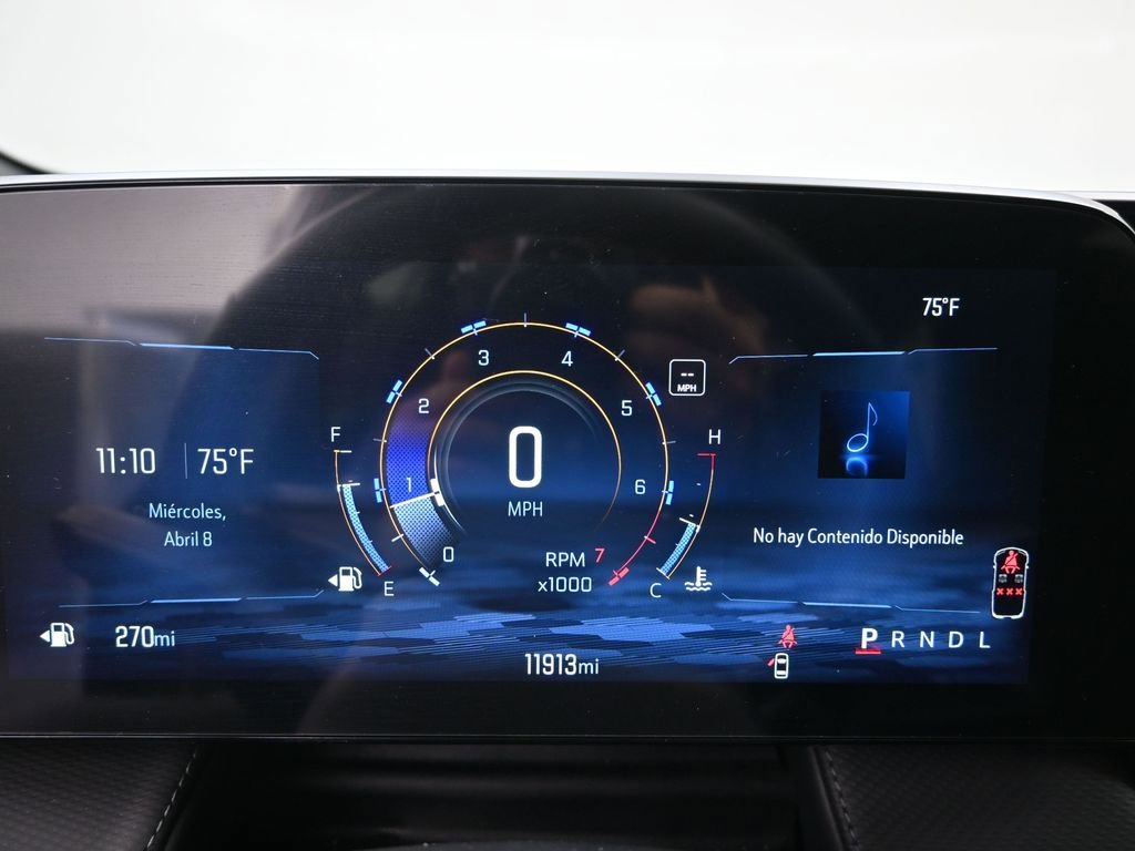 Used 2025 Chevrolet Equinox LT w/ Safety and Technology Package FWD image 11