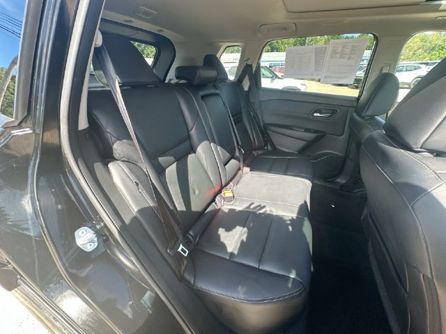 Used 2023 Nissan Rogue SL AWD/4WD image 32