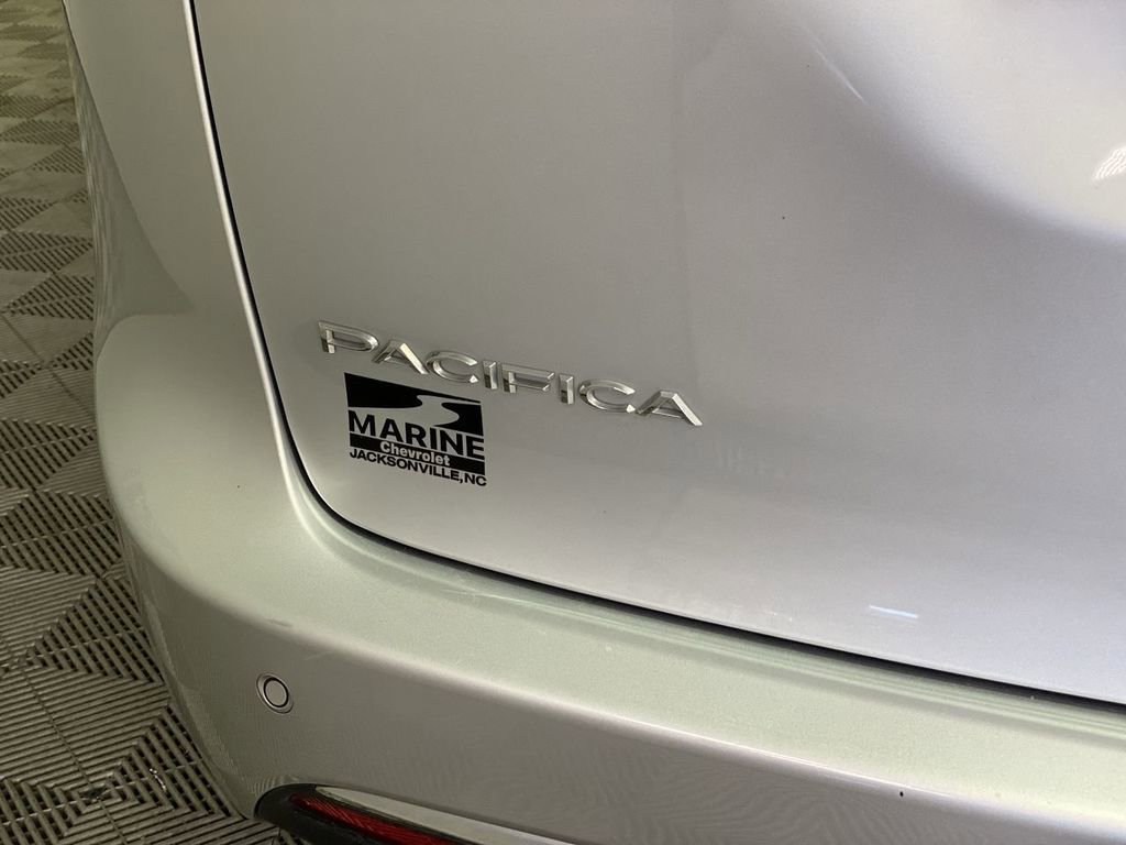 Used 2024 Chrysler Pacifica Limited image 38