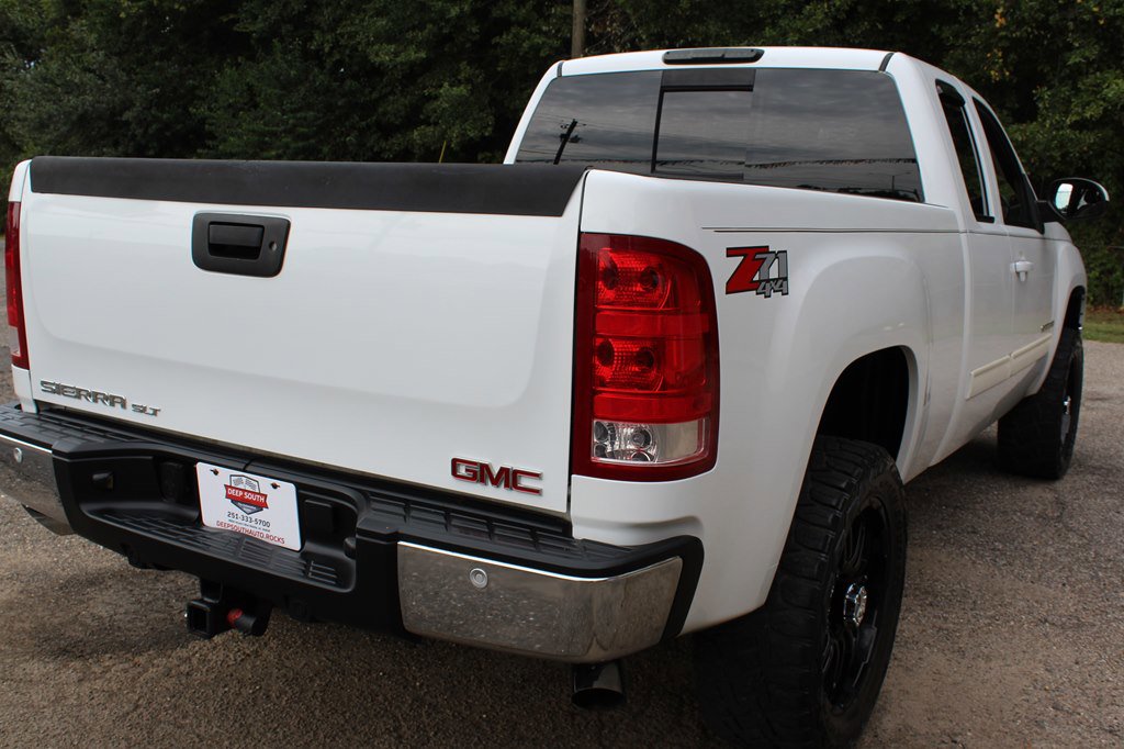 Used 2008 GMC Sierra 1500 SLT w/ SLT Preferred Package image 16