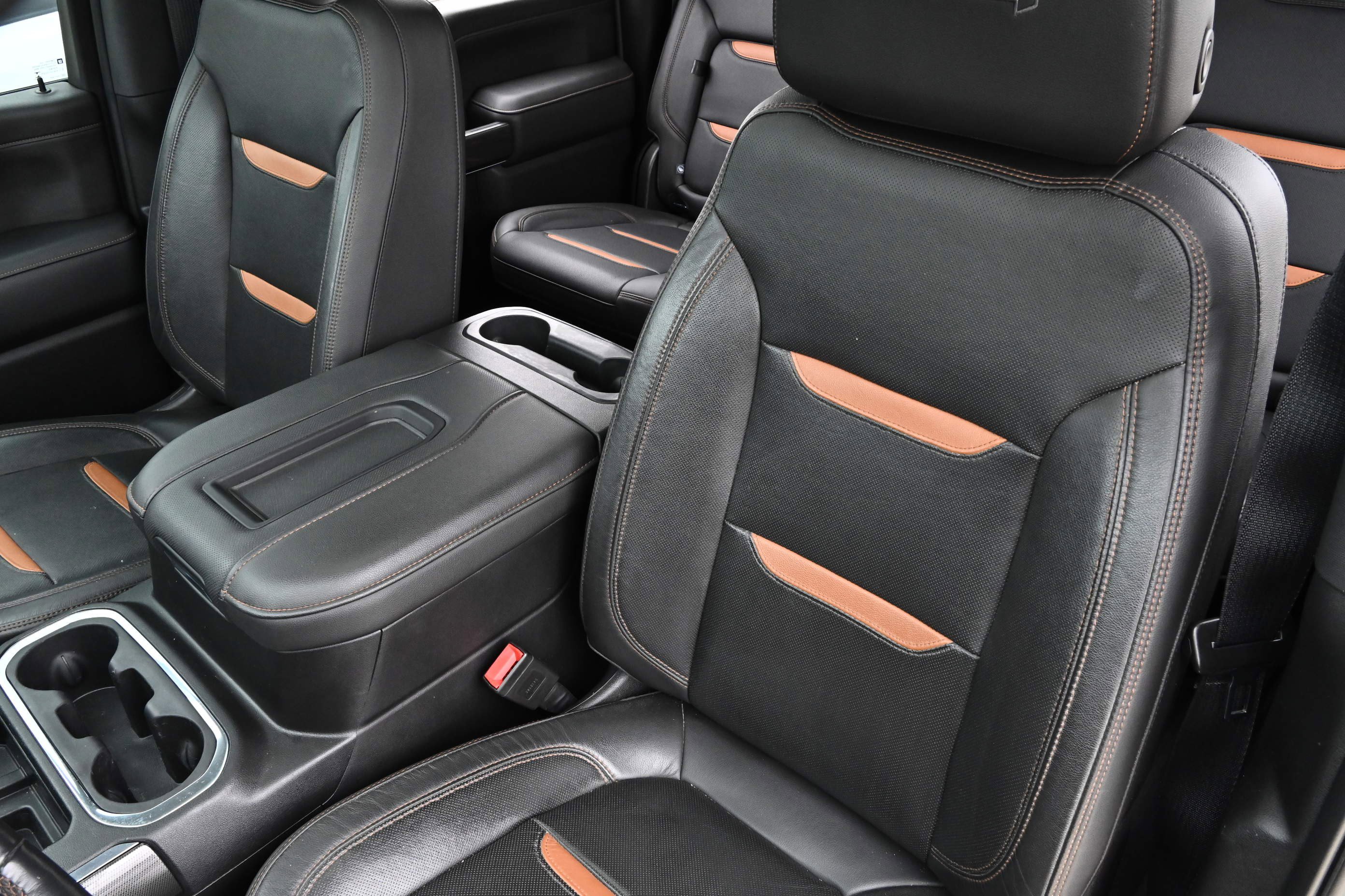 Used 2020 GMC Sierra 3500 AT4 w/ Technology Package image 12