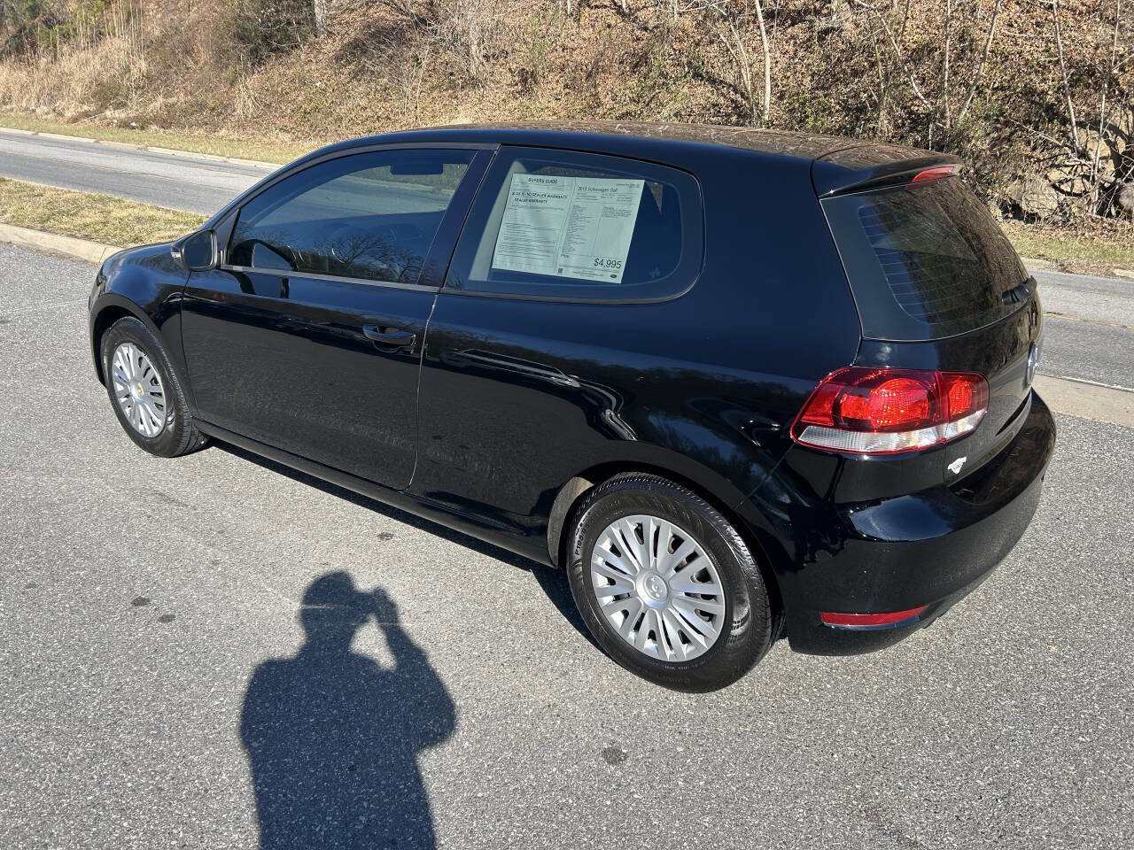 Used 2010 Volkswagen Golf 2-Door image 5