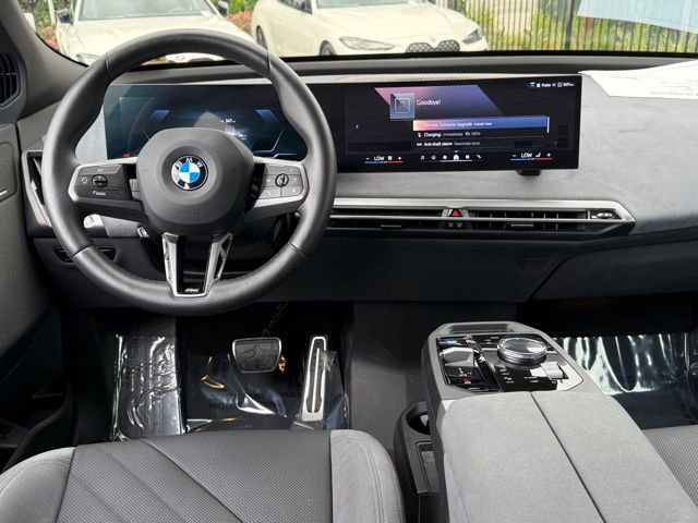Used 2026 BMW iX xDrive60 w/ M Sport Package image 32