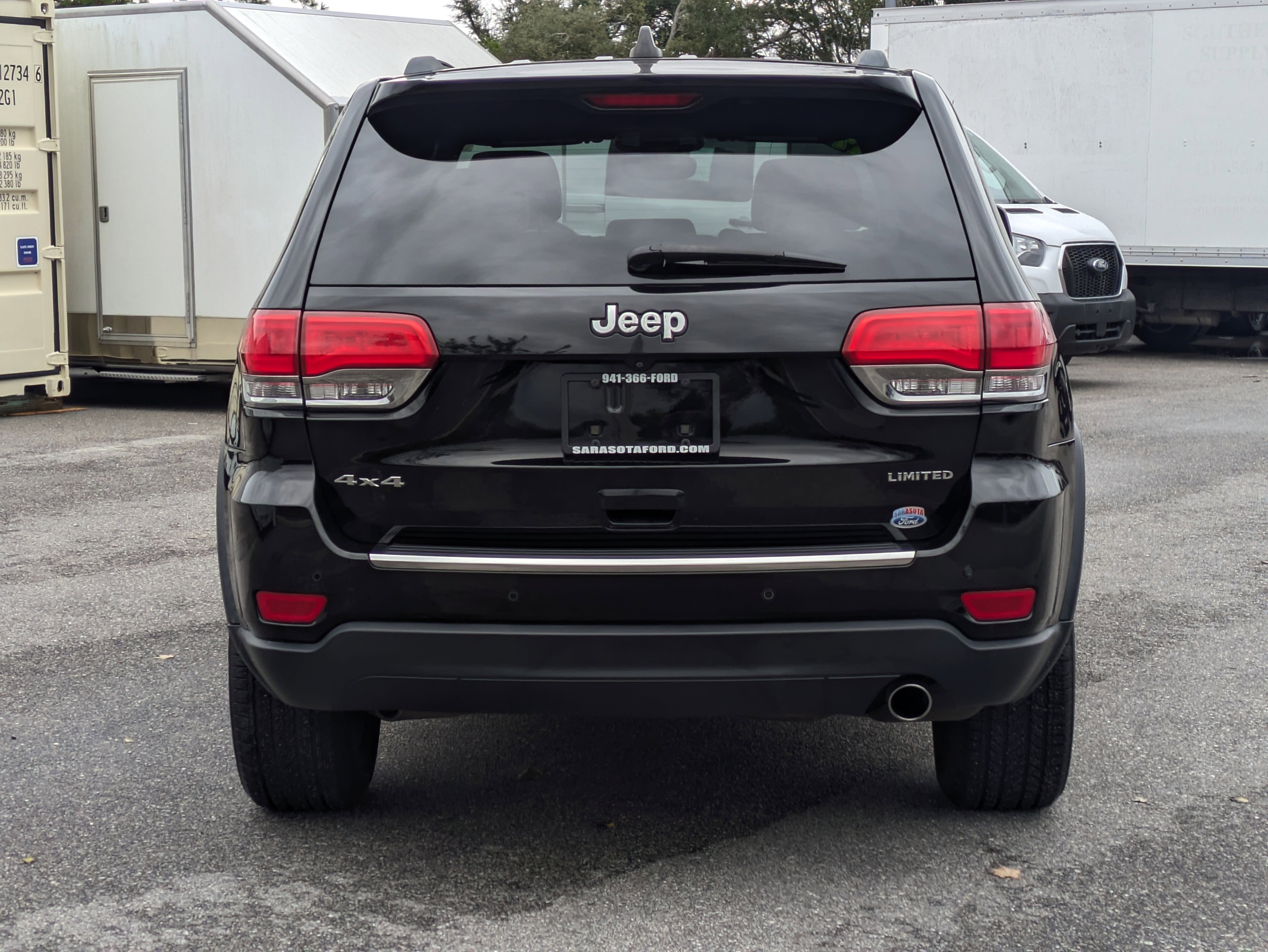 Used 2017 Jeep Grand Cherokee Limited image 5