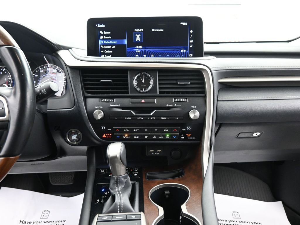 Used 2020 Lexus RX 350L Premium w/ Premium Package image 22