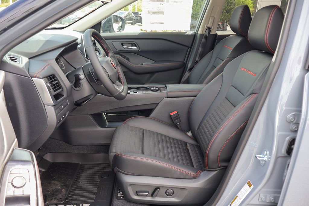 New 2026 Nissan Rogue SV image 7