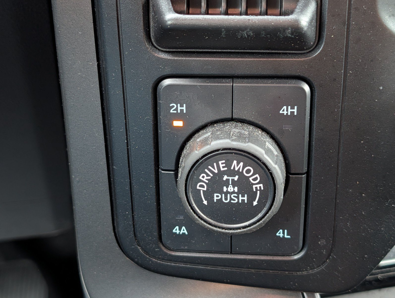 Used 2024 Ford F150 Lariat w/ Equipment Group 502A High AWD/4WD image 27