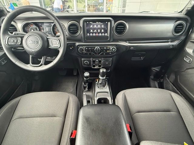Used 2023 Jeep Gladiator Willys image 16