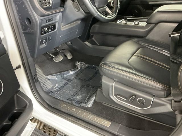 Used 2024 Ford Expedition Max Platinum image 17