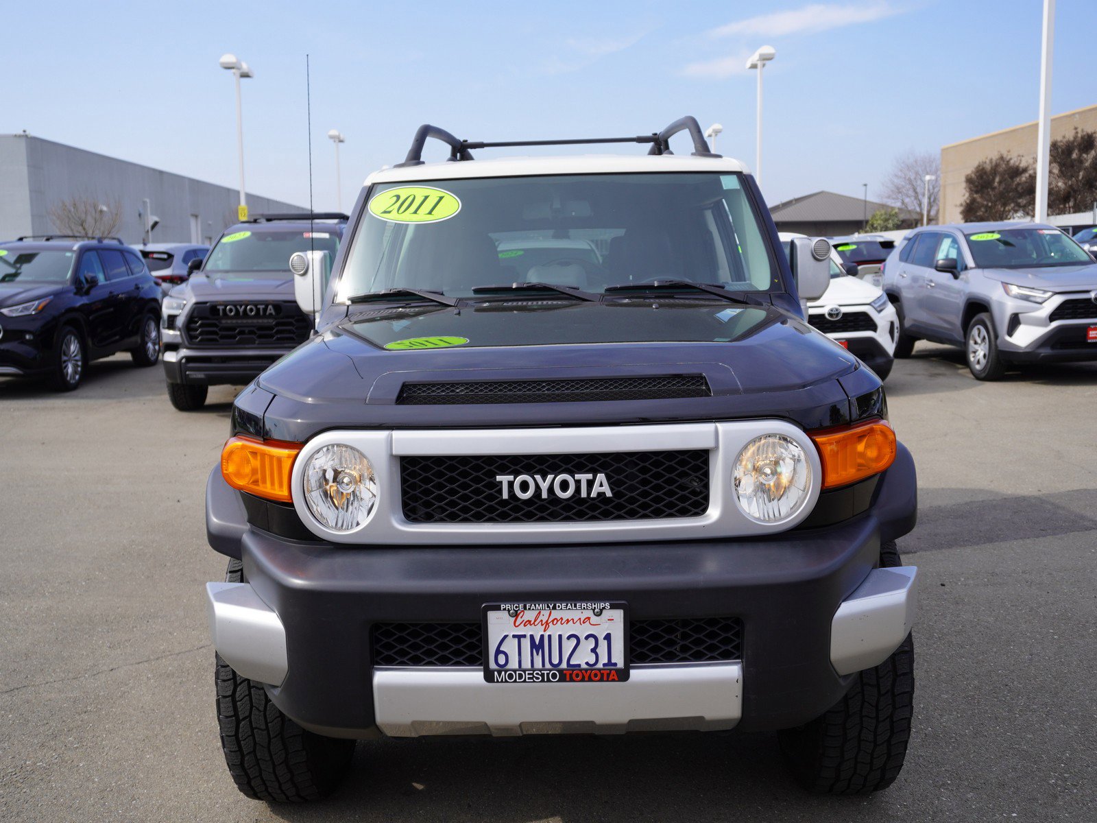 Used 2011 Toyota FJ Cruiser 4WD image 6