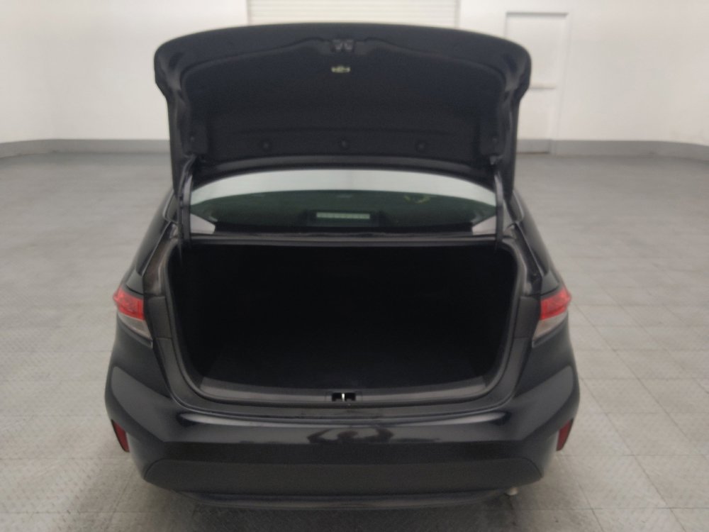Used 2021 Toyota Corolla LE FWD image 29