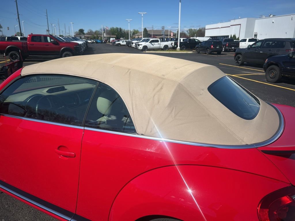 Used 2014 Volkswagen Beetle R-Line FWD image 5