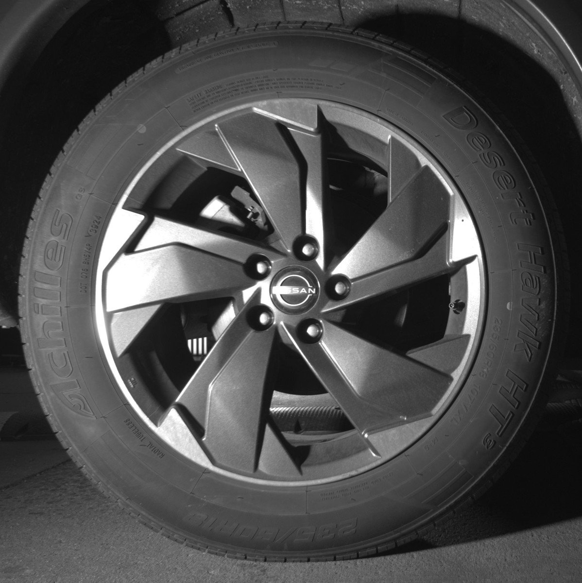 Used 2024 Nissan Rogue SV image 15