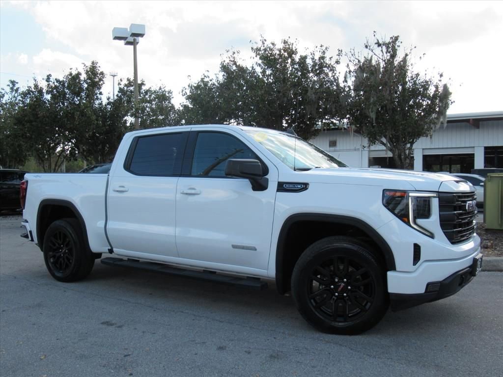 Used 2022 GMC Sierra 1500 Elevation image 2