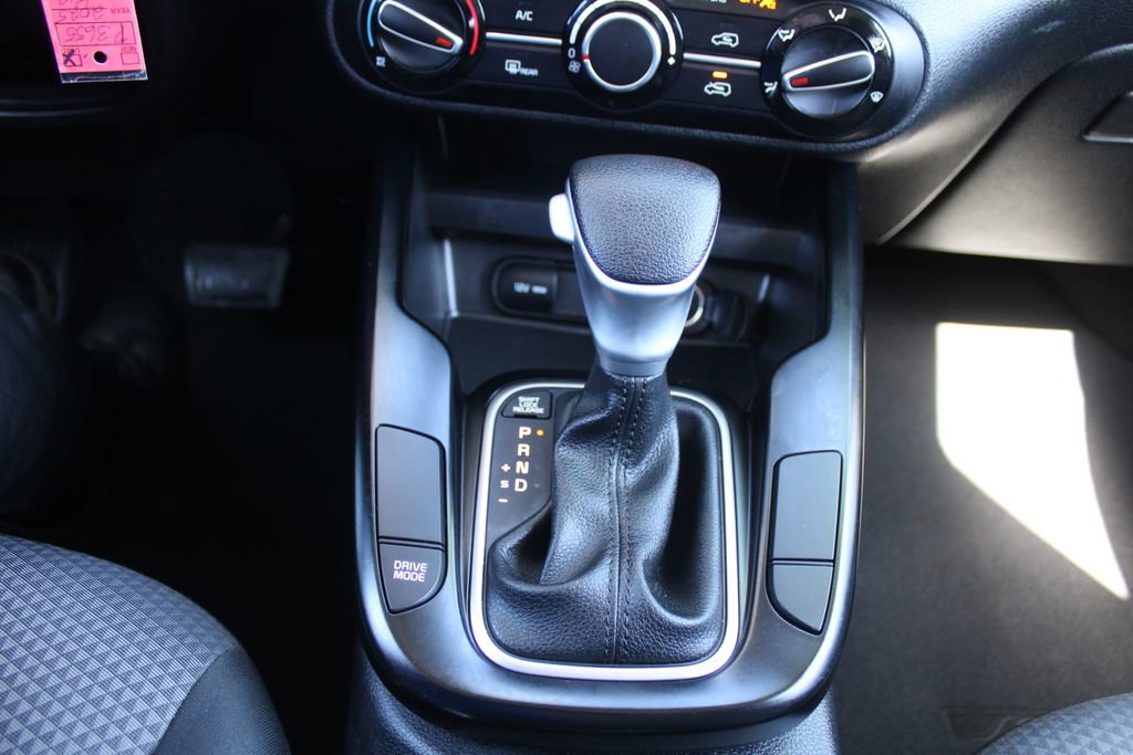 Certified 2025 Kia Soul LX image 32