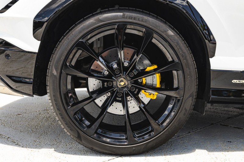 Used 2024 Lamborghini Urus S AWD/4WD image 42