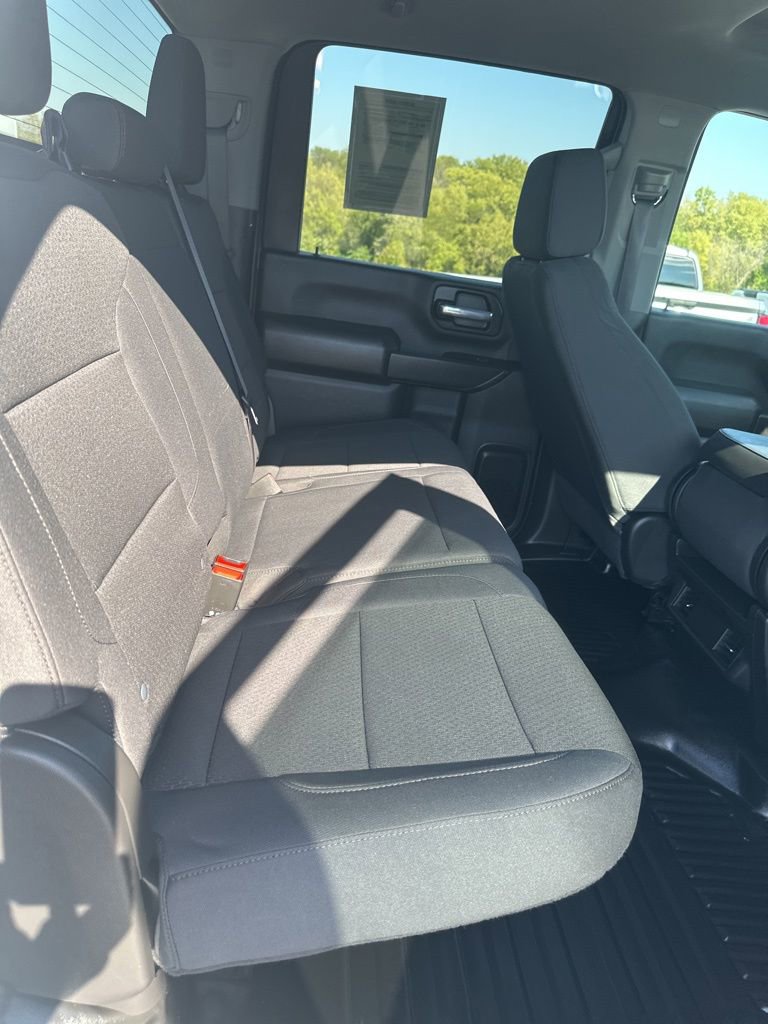 Used 2024 Chevrolet Silverado 3500 W/T image 25