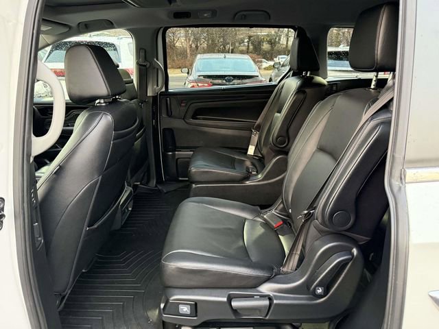 Used 2023 Honda Odyssey Touring image 11