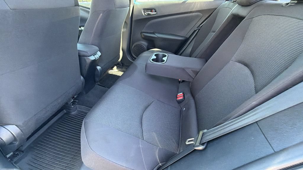 Used 2022 Toyota Prius L Eco FWD image 16