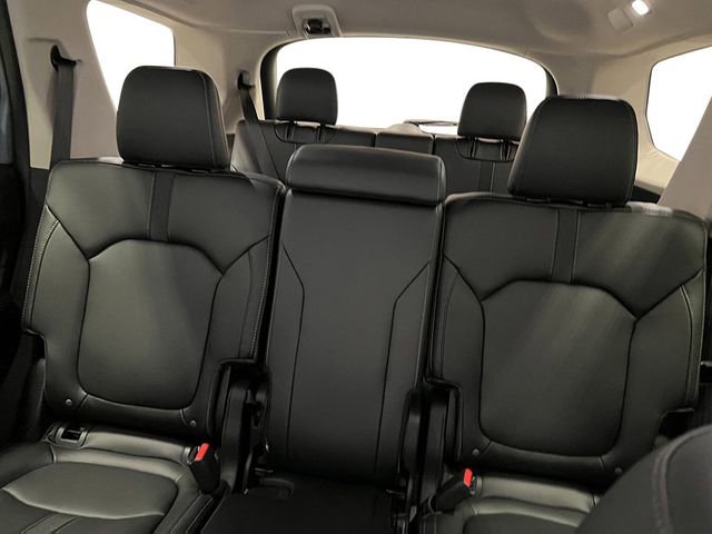 New 2025 Honda Pilot Touring image 31