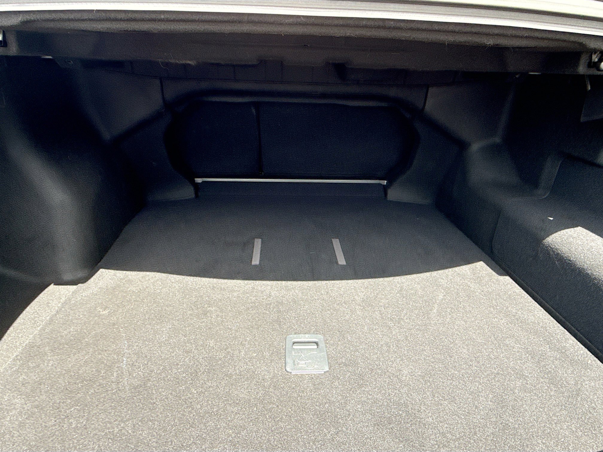 Used 2025 Toyota Crown XLE image 12