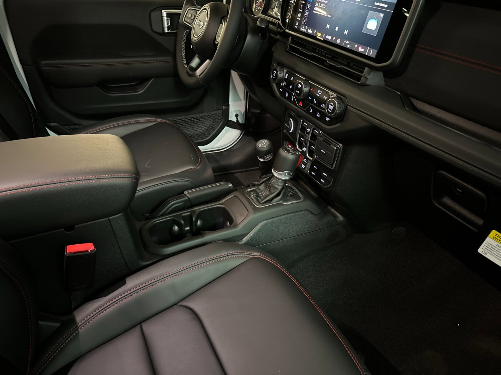 New 2025 Jeep Wrangler Unlimited Rubicon image 15