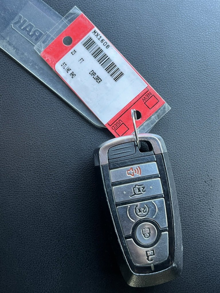 Used 2023 Ford Explorer ST-Line w/ Class IV Trailer Tow Package image 27