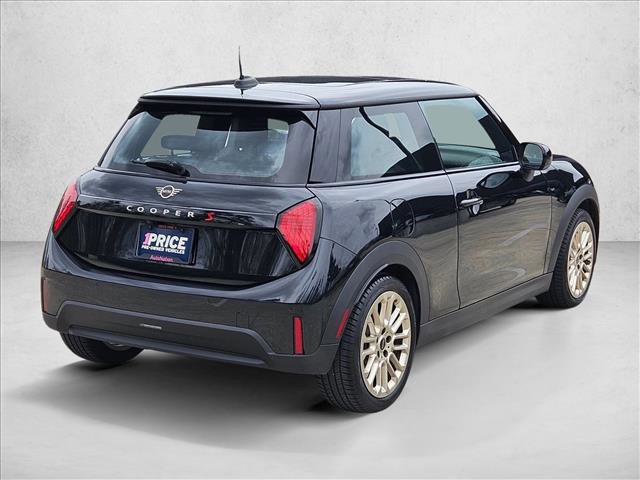 Certified 2025 MINI Cooper S image 5
