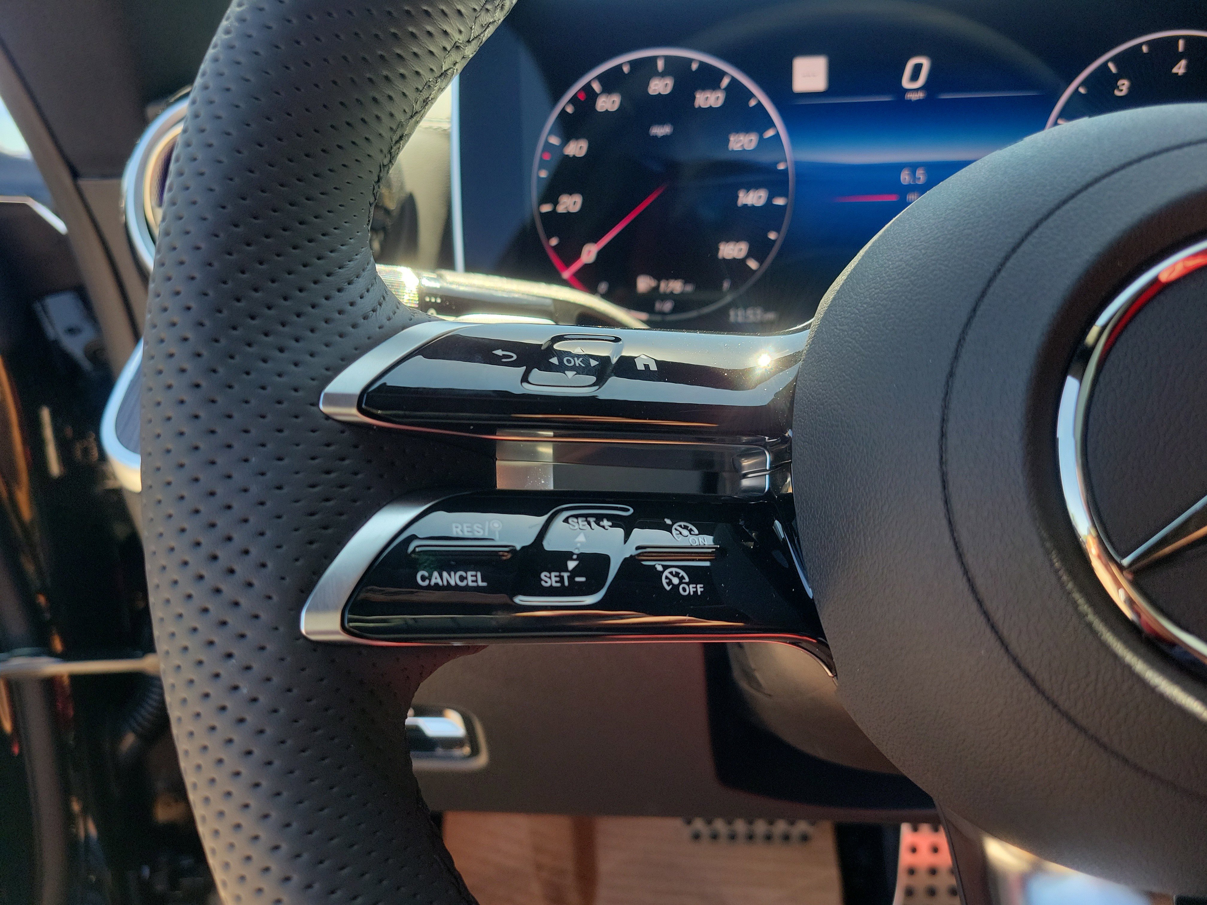 New 2026 Mercedes-Benz CLE 300 4MATIC Coupe image 23