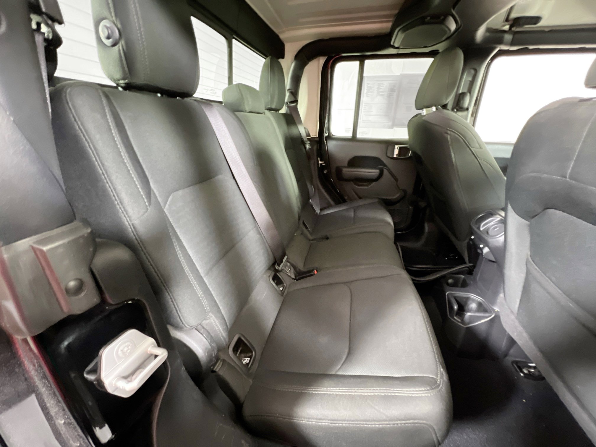 Used 2022 Jeep Gladiator Sport AWD/4WD image 24