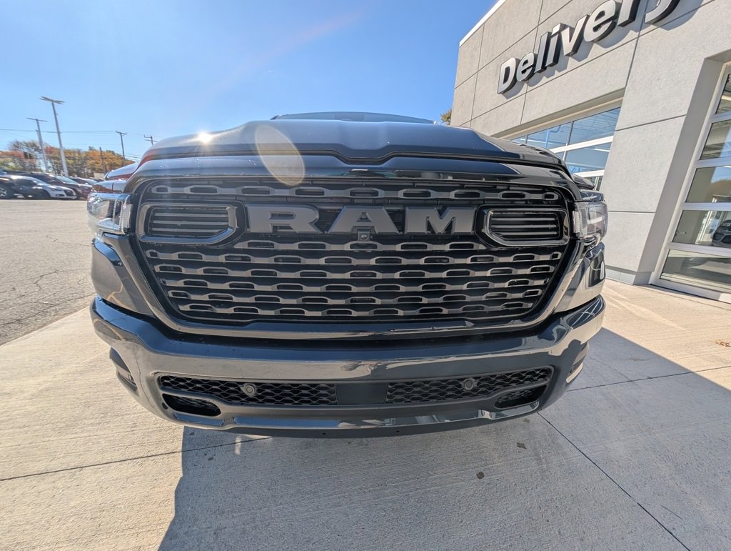 New 2026 RAM 1500 4x4 Crew Cab image 9