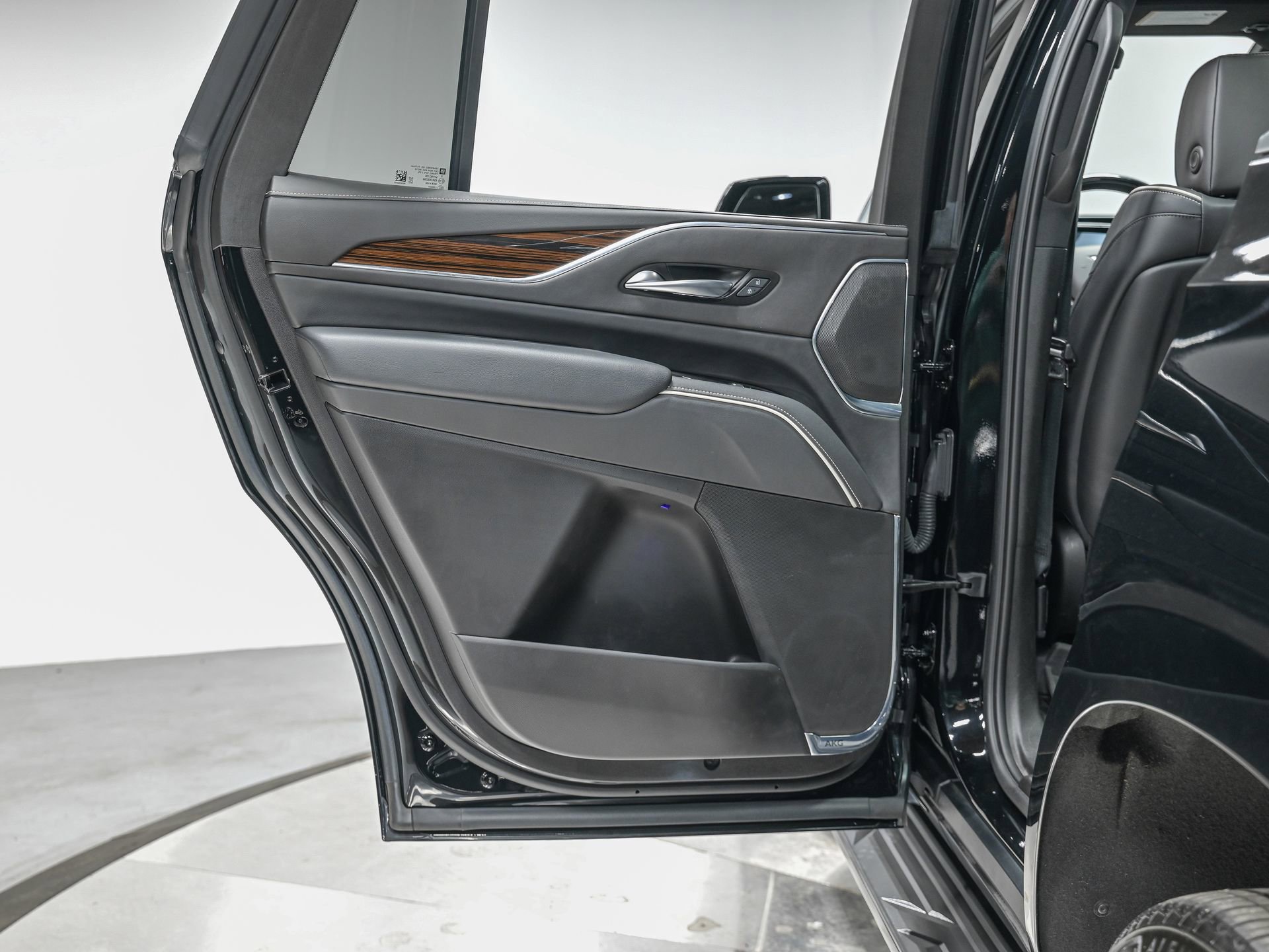 Used 2023 Cadillac Escalade Premium Luxury w/ LPO, Floor Liner Package image 27