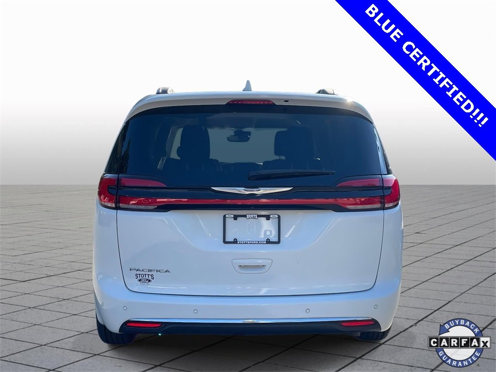 Used 2022 Chrysler Pacifica Touring-L image 6