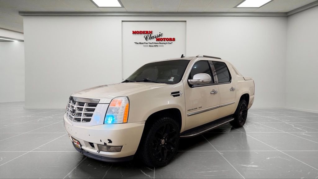 Used 2010 Cadillac Escalade EXT Luxury image 3