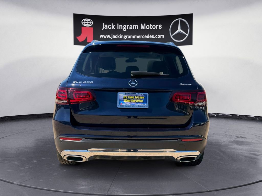 Certified 2021 Mercedes-Benz GLC 300 4MATIC image 4