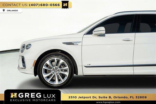 Used 2022 Bentley Bentayga AWD/4WD image 13