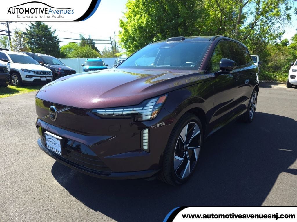 Used 2025 Volvo EX90 Ultra AWD/4WD video 1
