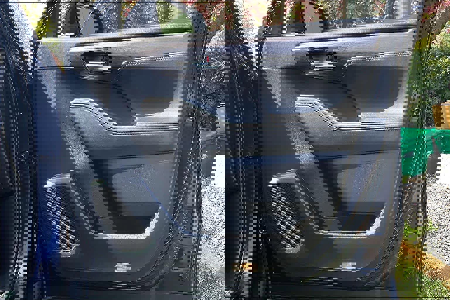 Used 2021 Toyota Highlander Platinum image 25