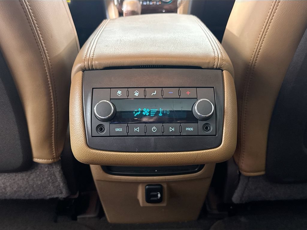 Used 2017 Buick Enclave Leather AWD/4WD image 27