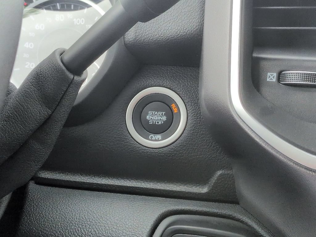 New 2026 RAM 2500 Big Horn AWD/4WD image 14