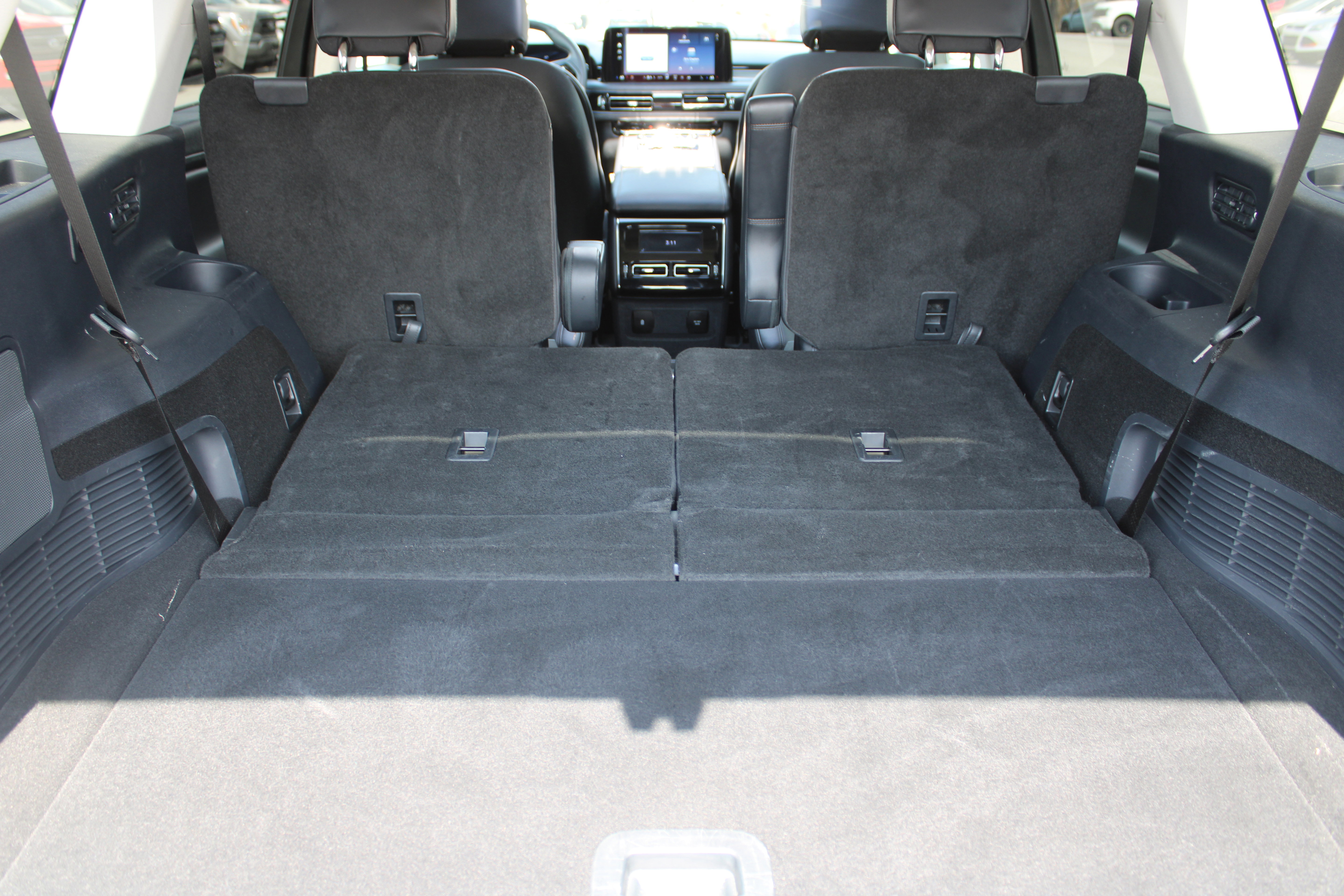 Used 2025 Lincoln Aviator AWD w/ Equipment Group 101A image 13