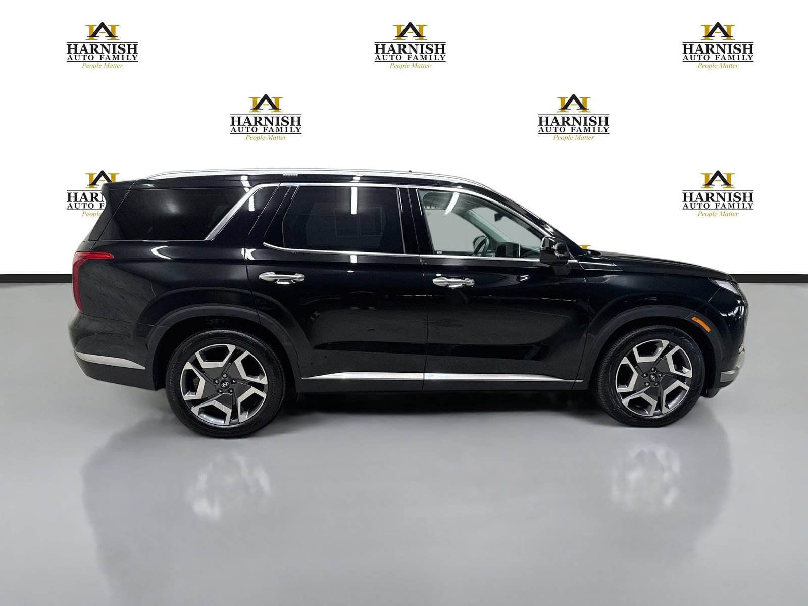 Used 2023 Hyundai Palisade Limited AWD/4WD image 5